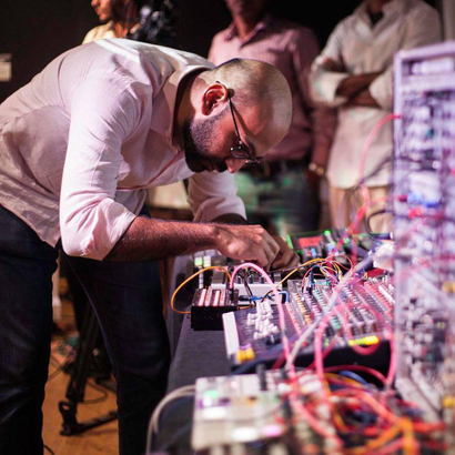 Experimental Hour 011 - Sawhorse (Live)