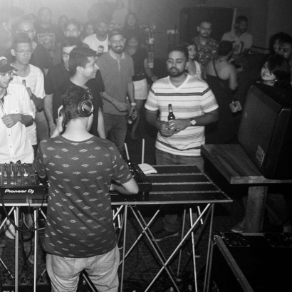 Medium Rare 012 - Prime Cutz by FILM
