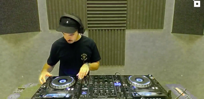 Sau Poler Live From The HQ Sau Poler Live From The HQ